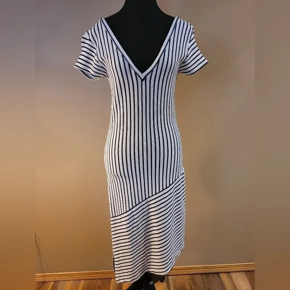 ZARA Bodycon V Neck Front and Back Asymetical A-Line Midi Dress, Size Medium - Picture 2 of 16